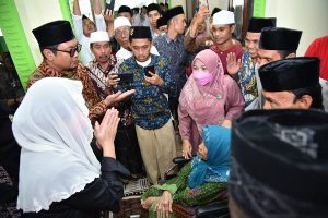 Puan Silaturahmi ke Tuan Guru Turmudzi Lombok