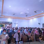 Keterlibatan dapat dilakukan masyarakat dengan membantu KPU menjadi agen sosialisasi kepemiluan.