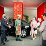 Presiden Jokowi Berbaju Paksian Asal Bangka Belitung saat Tiba di Gedung Nusantara