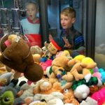 Ulama NU dan Muhammadiyah Haramkan Mesin Capit Boneka