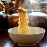 ilustrasi mie instan