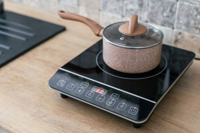 ilustrasi kompor listrik