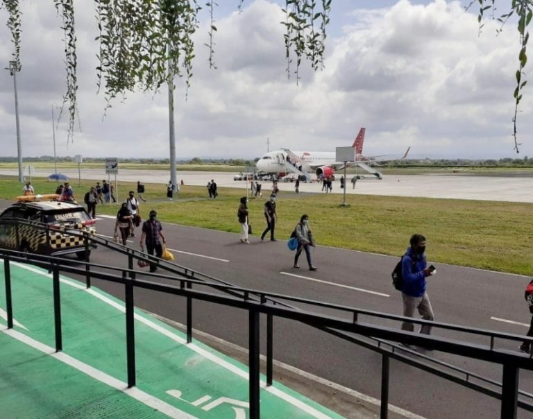 Sempat Terhenti Dua Tahun, Penerbangan Rute Surabaya ke Banyuwangi Kembali Dibuka