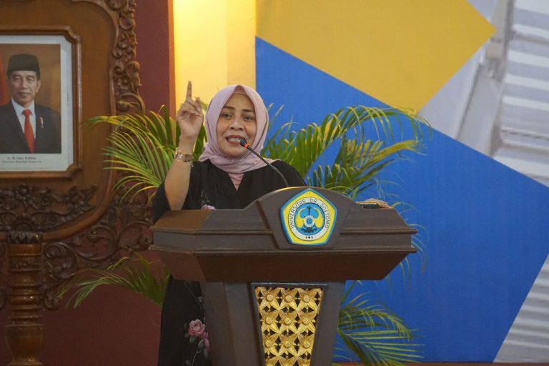 Beri Pembekalan Wisudawan, PKTS Unitomo Gelar Job Fair Secara Hybrid