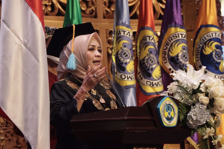 Wisuda Kembali Digelar Secara Tatap Muka, Unitomo Luluskan 643 Wisudawan