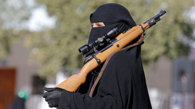 ilustrasi Perempuan Saudi miliki senjata api