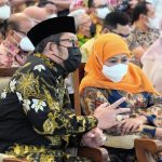 Wakil Ketua DPRD Jatim Sahat Simanjuntak bersama Gubernur Jatim Khofifah Indar Parawansa.