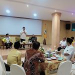 Ketua Umum DPP Partai Golkar Airlangga Hartarto saat berada di kantor Golkar Jalan A. Yani Surabaya (14/09/22)