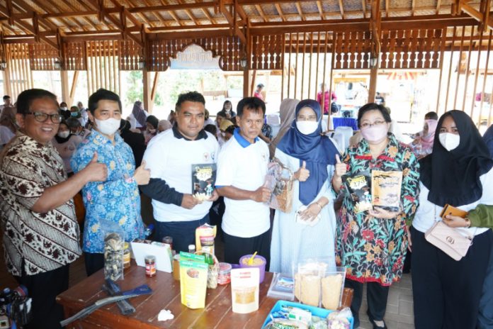 Tingkatkan Nilai Tambah, UMKM Perikanan Didorong untuk Berinovasi dan Modifikasi Produk