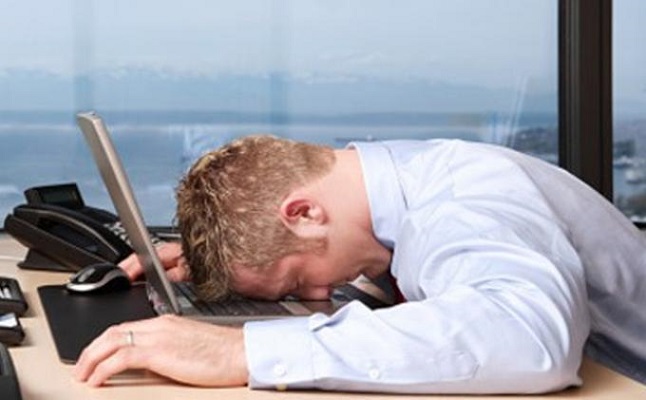 Tips Mengatasi Ngantuk Saat Kerja