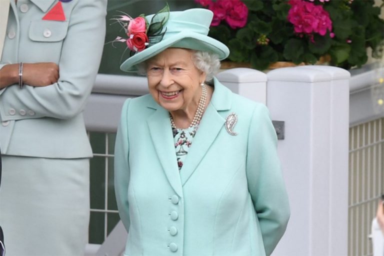 Ratu Elizabeth II Meninggal Dunia di Usia 96 Tahun