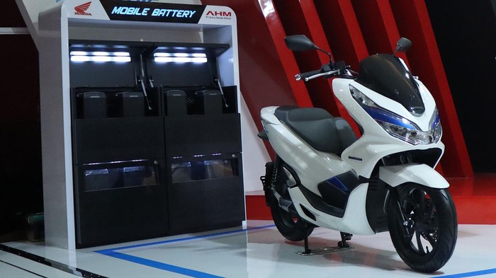 Sepeda motor listrik Honda