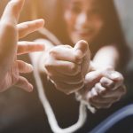 Mengenal Stockholm Syndrome, Gangguan Psikologis Korban Penyanderaan