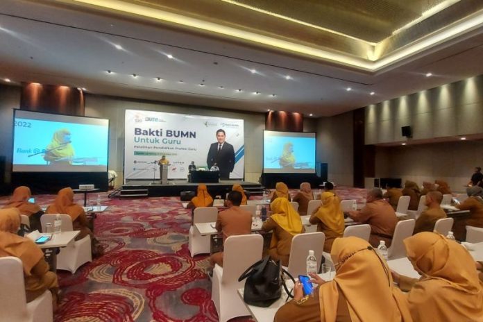 Pupuk Indonesia Beri Bantuan Sertifikasi dan Biayai Pendidikan 578 Guru