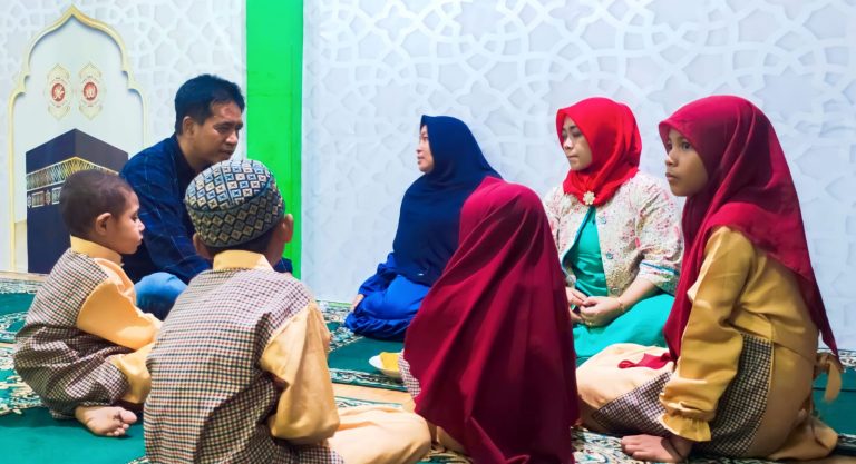 Sejumlah Anak Eks Lokalisasi Dolly Orang Tuanya Tidak Tahu Keberadaan Sulit Mendapatkan Aminduk