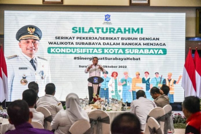Jelang Penetapan UMK, Dedengkot Buruh Surabaya Keluhkan Nasibnya ke Wali Kota Eri Cahyadi
