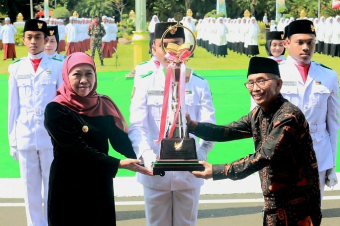 Berhasil Sabet Juara Umum MTQ Nasional Ke-29, Gubernur Khofifah Beri Bonus Seluruh Anggota Kafilah Jatim