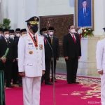 Presiden Jokowi lantik Gubernur dan Wakil Gubernur DIY periode 2022-2027 yaitu Sri Sultan Hamengku Buwono X dan KGPAA Paku Alam X.