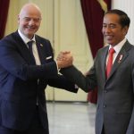 Presiden Jokowi saat bertemu Presiden FIFA di Istana Merdeka, Jakarta (18/10/22)