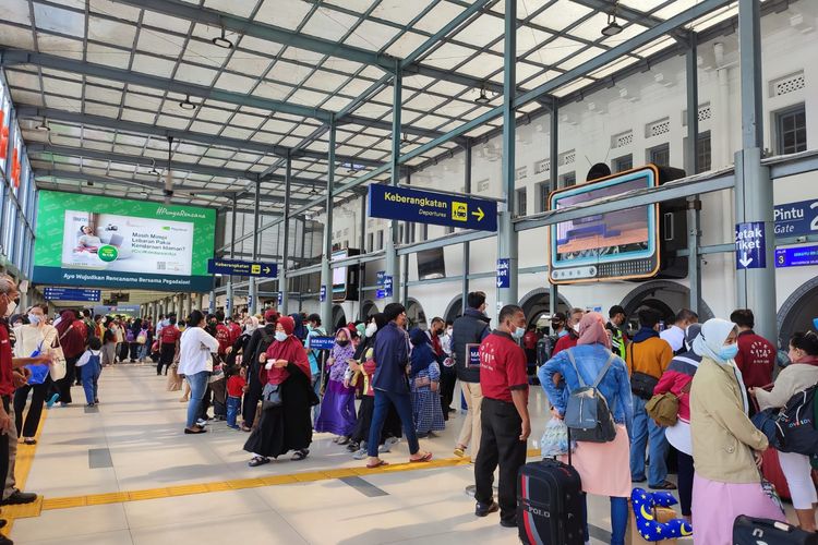 Stasiun Pasar Senen Jakarta