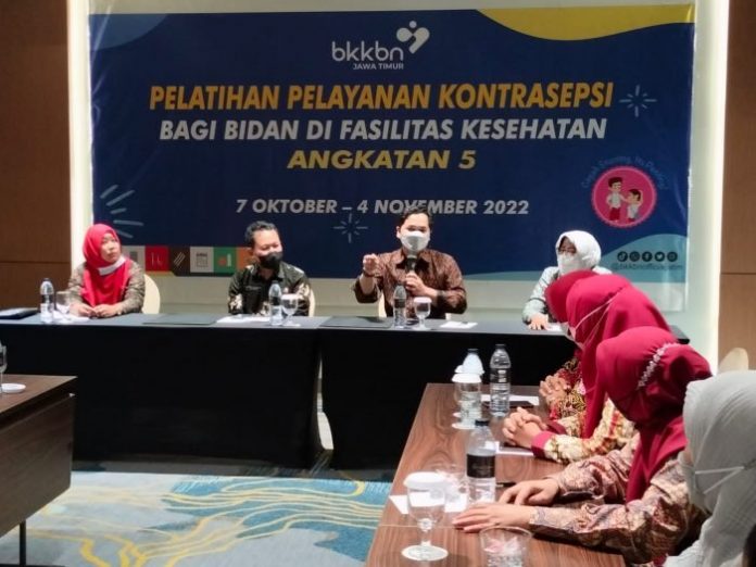 2022 - BKKBN Latih 100 Bidan Pelayanan KB Implan dan IUD Surabaya, Nawacita - Perwakilan BKKBN Provinsi Jawa ...
