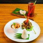 Sajian Menu Bebek Kluwek dan Iga Bakar Sambel Ijo diibis Styles Surabaya Jemursari