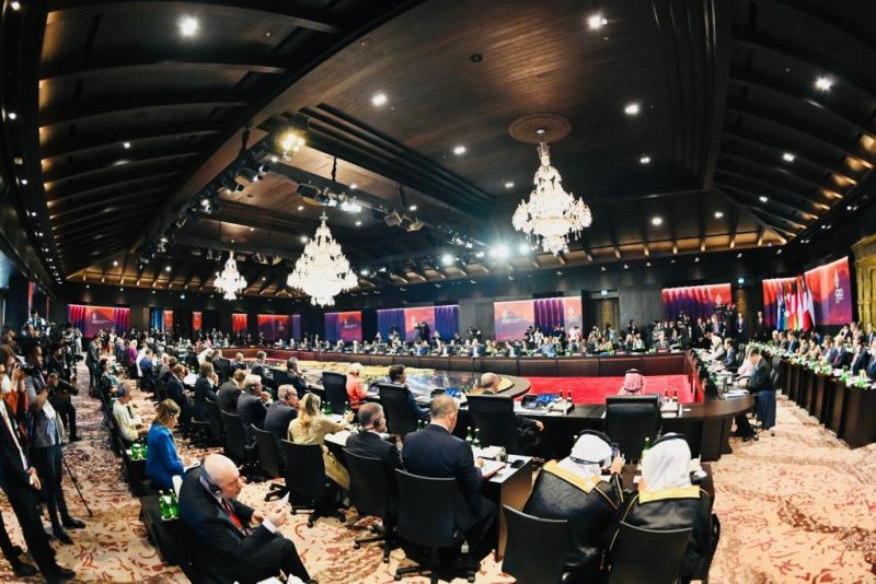 Presiden Joko Widodo secara resmi membuka puncak KTT G20 di Hotel Apurva Kempinski, Kabupaten Badung, Provinsi Bali (15/11/2022) (Foto: Laily Rachev - Biro Pers Sekretariat Presiden)