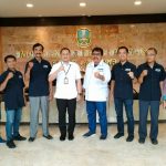 Jajaran pengurus Jaringan Media Siber Indonesia atau JMSI Jatim, melakukan audiensi dengan Kepala Badan Pengembangan Sumber Daya Manusia (BPSDM) Provinsi Jatim, Aries Agung Paewai SSTP MM