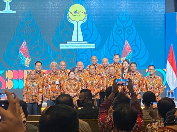 Presiden Joko Widodo resmi membuka Musyawarah Nasional ke-XVII Himpunan Pengusaha Muda Indonesia atau Munas XVII HIPMI di Hotel Alila Solo (21/11/2022).