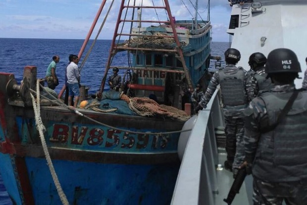 Kapal ikan asing Vietnam BV ditangkap karena melakukan ilegal fishing di perairan Natuna.