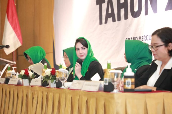 Aklamasi, Arumi Bachsin Kembali Pimpin Perwosi Jatim Periode 2022-2026