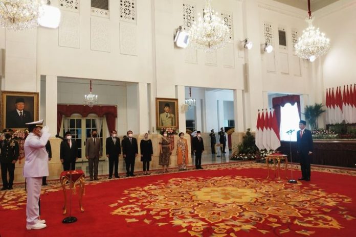 Presiden Jokowi lantik Yudo Margono sebagai Panglima TNI pada Senin (19/12/2022) siang.