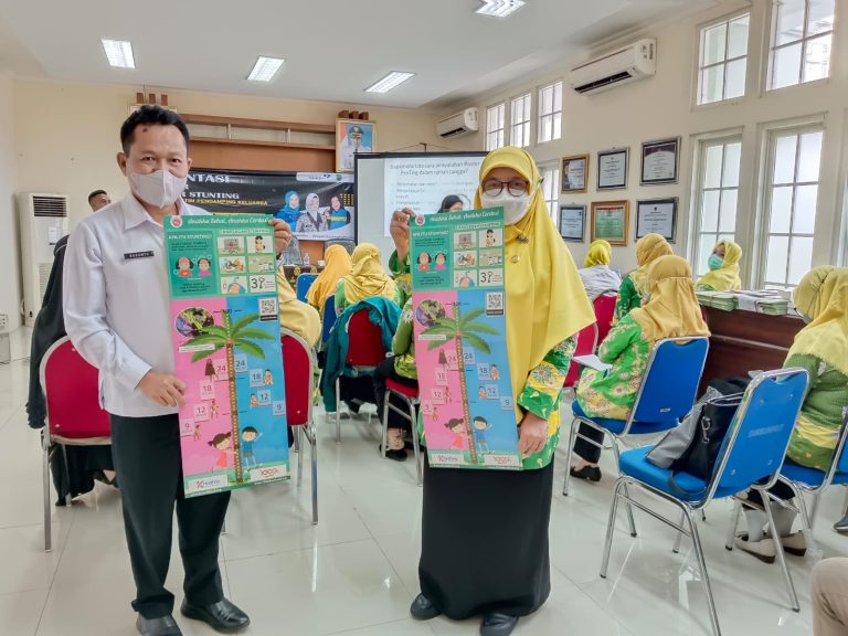 Sosialisasi BKKBN Jatim dan 1000 Days Fund Gunakan Poster Penting