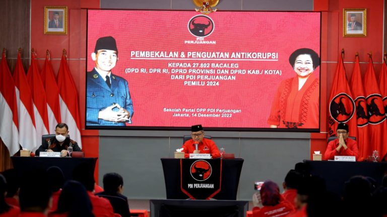Pesan Megawati Bagi Bacaleg PDIP: Jangan Salah Gunakan Kekuasan dari Rakyat dengan Cara Korupsi