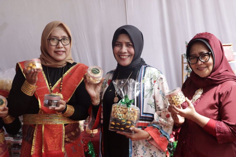 Mahasiswa Kewirausahaan Pamerkan Berbagai Produk Kreatif dan Inovatif