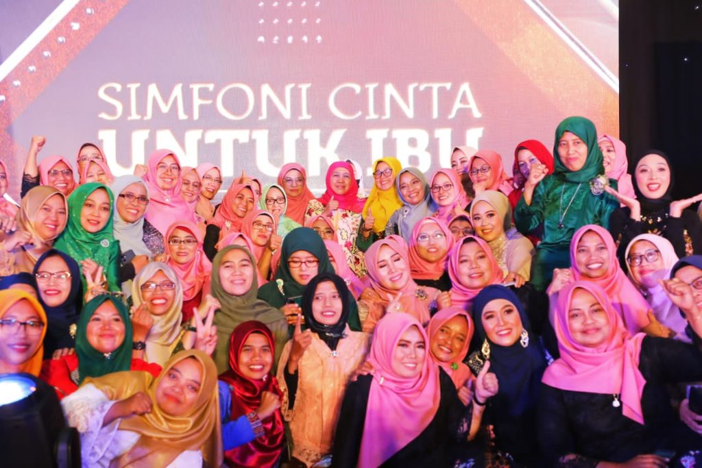 Gubernur Khofifah Ajak Seluruh Pimpinan dan Anggota Fatayat NU Jatim Wujudkan Hidup Rukun dan Damai