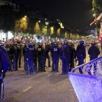 Pendukung Prancis Bentrok dengan Polisi di Paris Usai Kalah Dengan Argentina