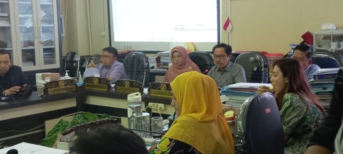 Polemik Pencabutan IMB Sarang Burung Walet Kembali Di gelar di komisi C