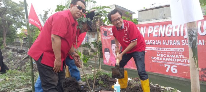 Baktiono : Pemkot Surabaya Wajib Bayar Pekerja Kontrak Sesuai UMK 