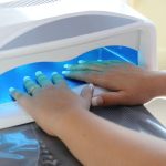 ilustrasi pengering kuteks