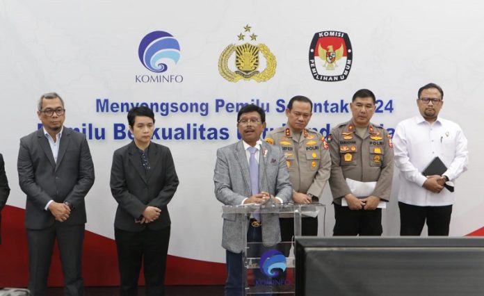 Menteri Kominfo Johnny G. Plate saat konferensi pers di Jakarta, Rabu (4/1/2023).