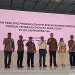 PT HM Sampoerna Tbk (HMSP) meresmikan fasilitas produksi produk tembakau inovatif bebas asap di Karawang, Jawa Barat (12/1/2023)