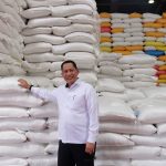 Bulog Gelar Operasi Pasar hingga Maret 2023, 315 Ribu Ton Beras Telah Disiapkan.