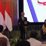 Menteri Investasi/Kepala BKPM Bahlil Lahadalia dalam pertemuan dengan mahasiswa pascasarjana Harvard University di Jakarta (9/1/2023).