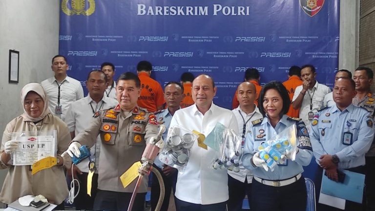 Polri Tangkap Dua Buronan Kasus Gagal Ginjal Akut