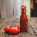 ilustrasi saus tomat