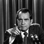 Richard Nixon Mundur dari Jabatan Presiden AS.