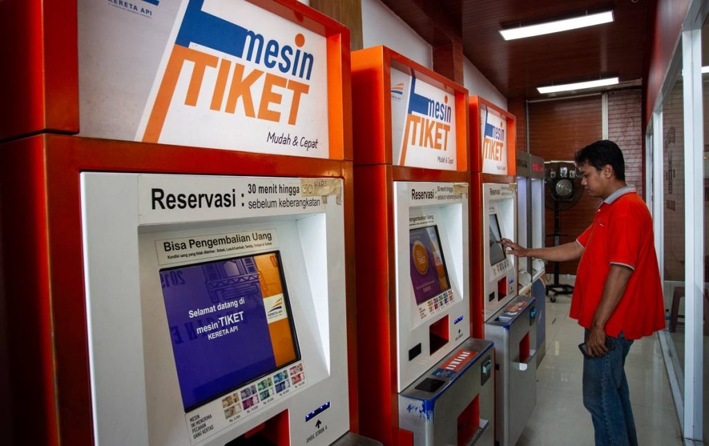 mesin tiket KAI