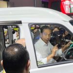 Presiden Jokowi saat menghadiri Indonesia International Motor Show (IIMS) Tahun 2023 di JIExpo, Kemayoran, Jakarta Pusat (16/2/2023).