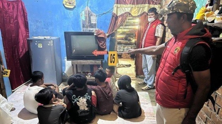 Pelecehan Seksual Anak oleh Mama Muda